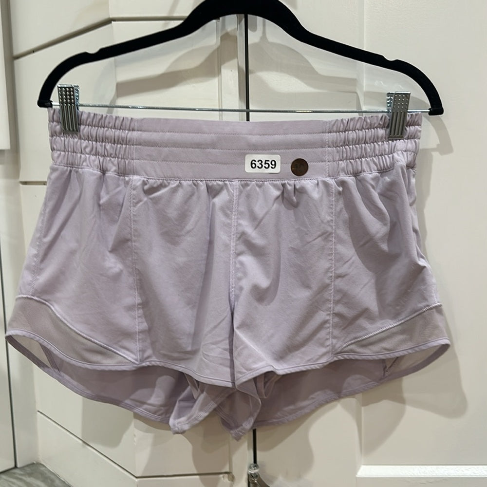 (6359) Lululemon Hotty Hot Short *High-Rise 2.5" Lavender Dew In SZ 10