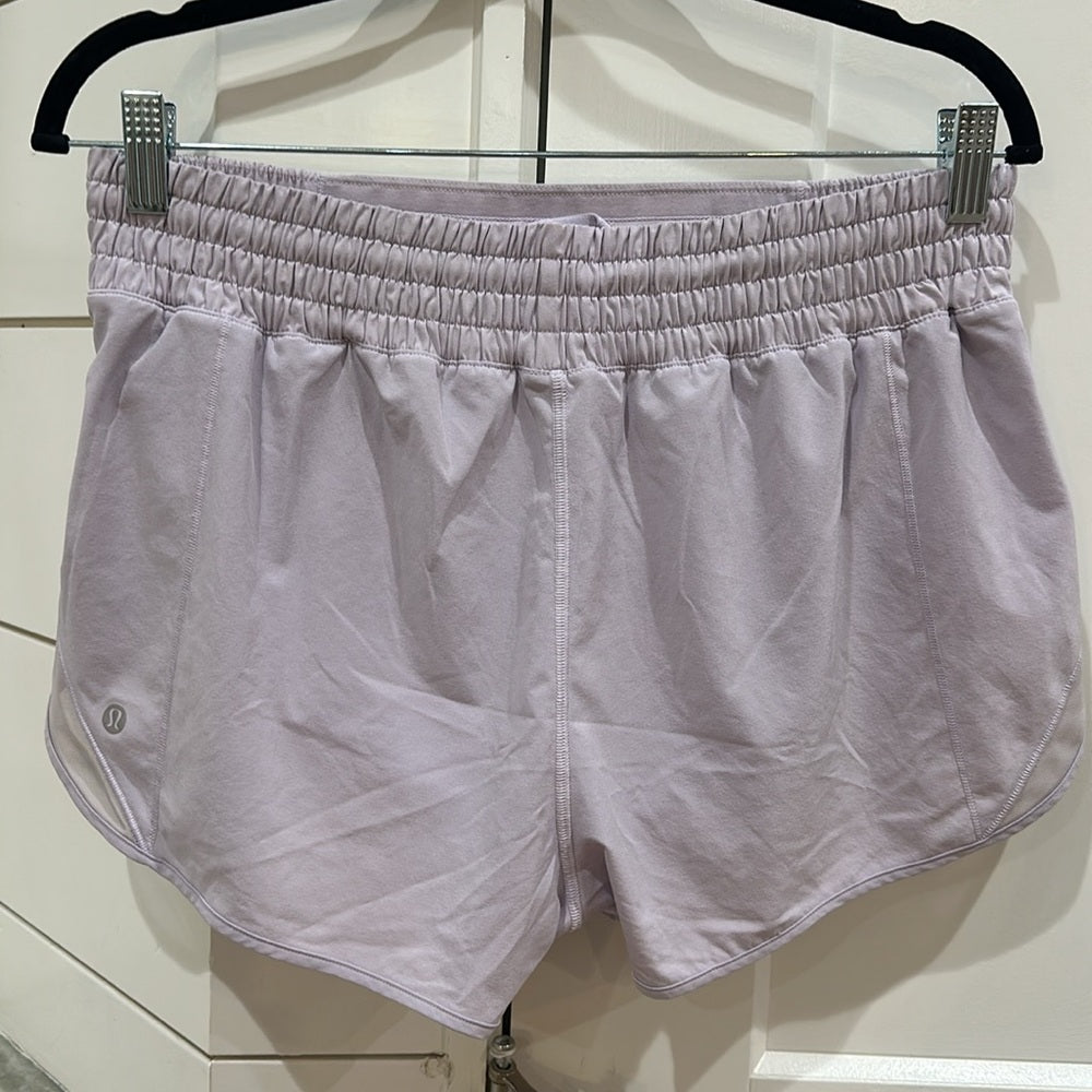 (6359) Lululemon Hotty Hot Short *High-Rise 2.5" Lavender Dew In SZ 10