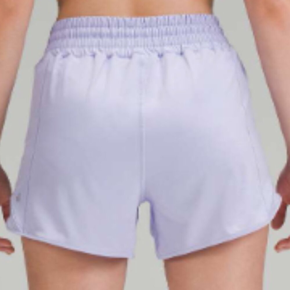 (6361) Lululemon Hotty Hot High-Rise Lined Short 4" Lilac Smoke in Sz 10