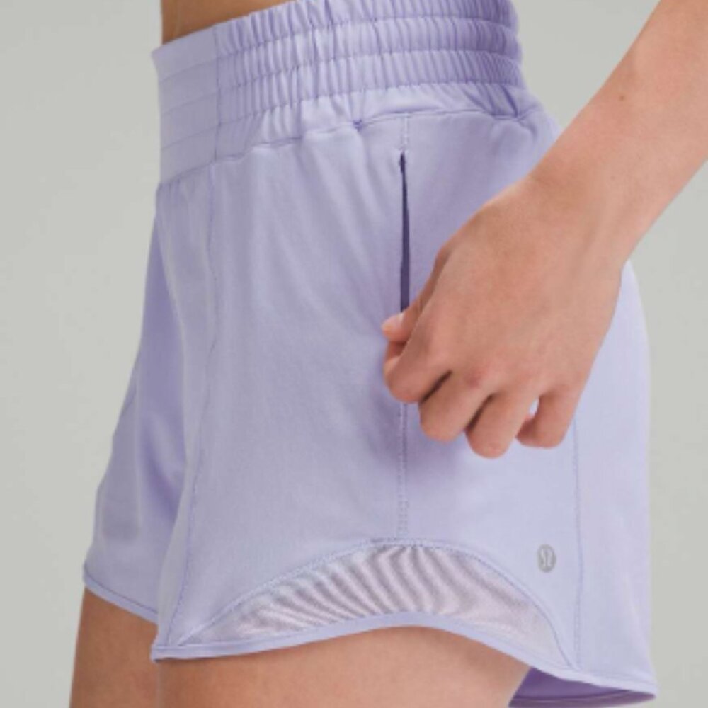 (6361) Lululemon Hotty Hot High-Rise Lined Short 4" Lilac Smoke in Sz 10