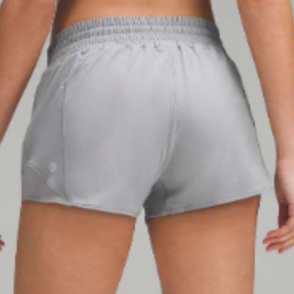 (6362) Lululemon Hotty Hot High-Rise Lined Short 2.5" Rhino Grey in Sz 4