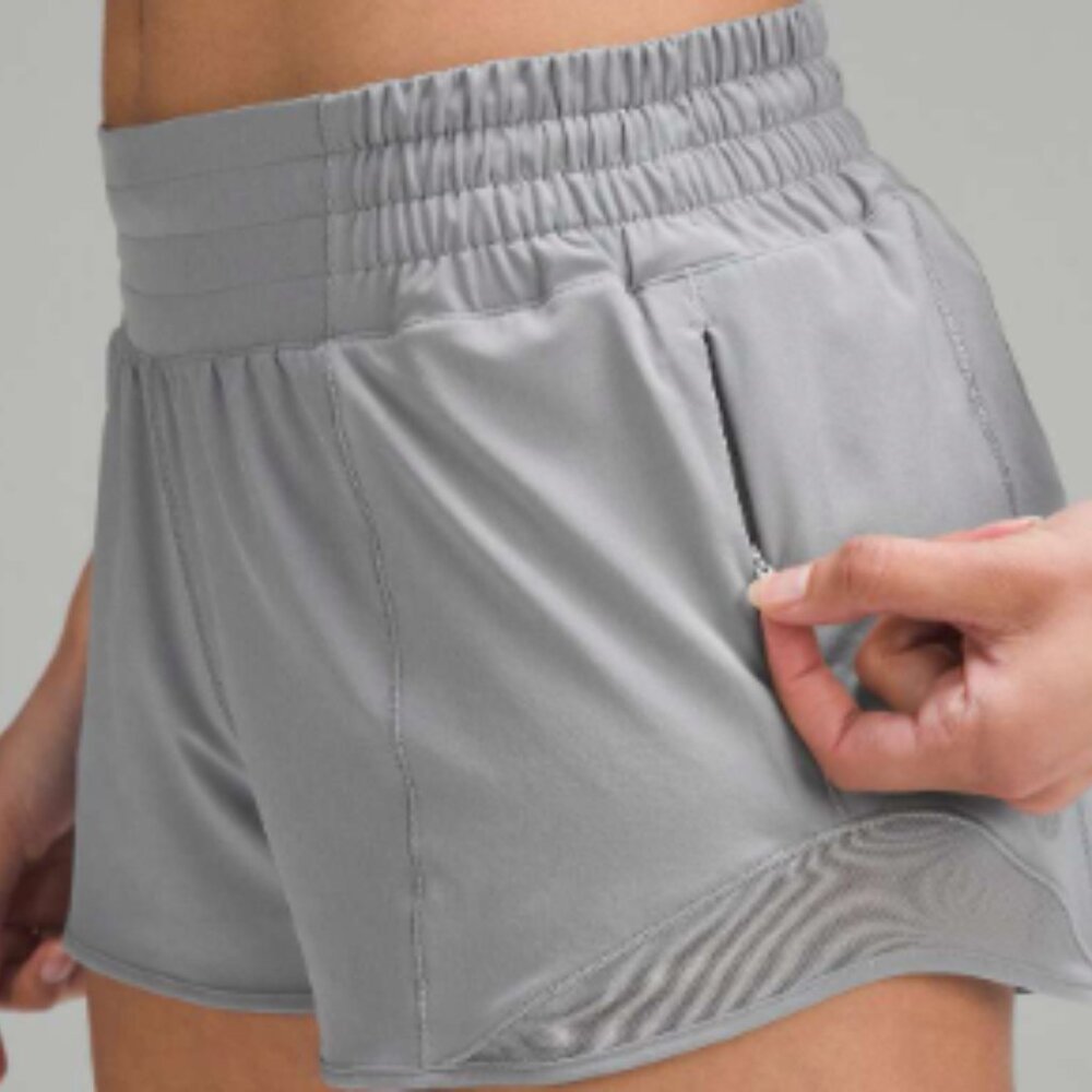 (6362) Lululemon Hotty Hot High-Rise Lined Short 2.5" Rhino Grey in Sz 4