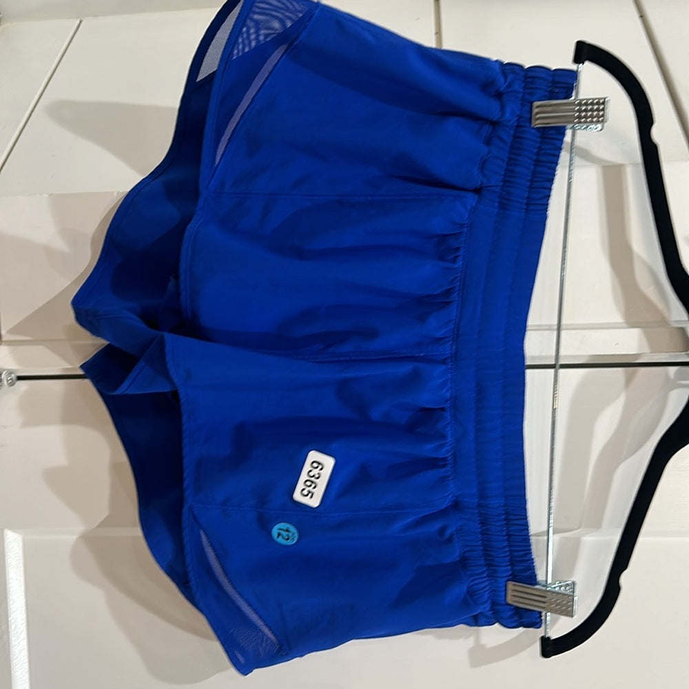 (6365) Lululemon Hotty Hot Short II *2.5" Jet Stream in Sz 12