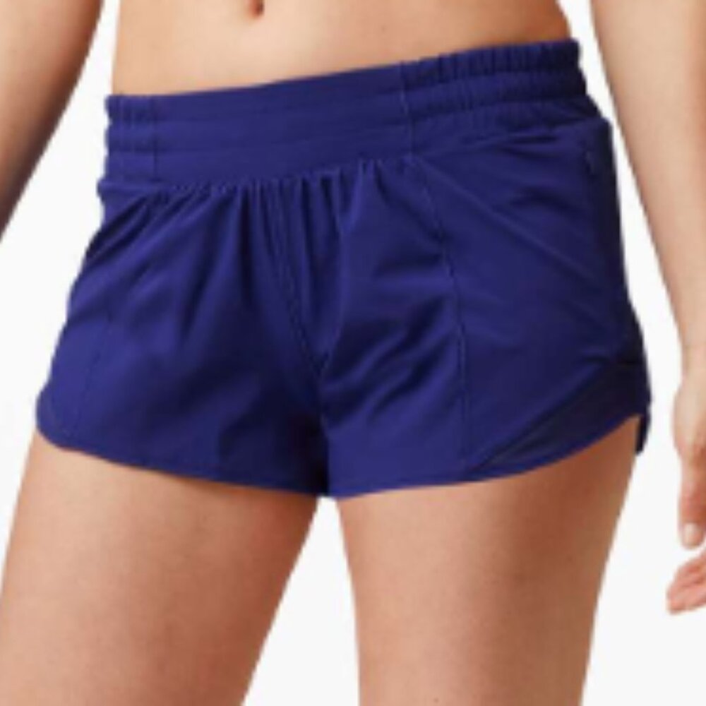 (6369) Lululemon Hotty Hot Short II *2.5" in LARKSPUR in Sz 6
