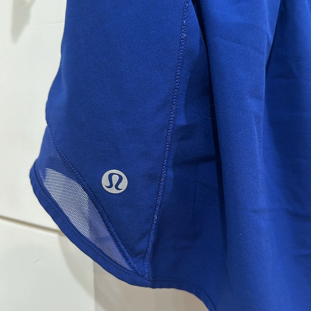 (6369) Lululemon Hotty Hot Short II *2.5" in LARKSPUR in Sz 6