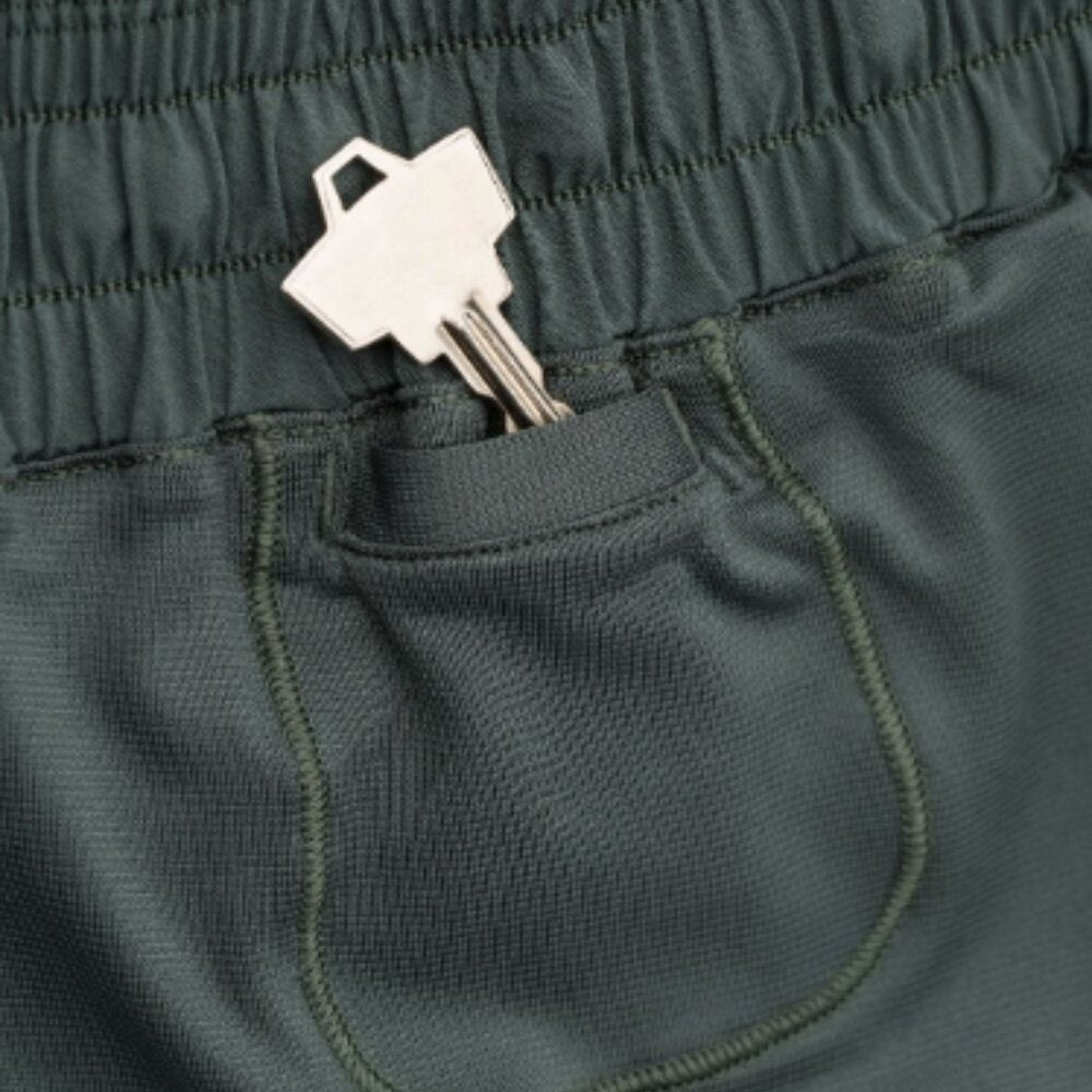 (6370) Lululemon Hotty Hot Short II *2.5" in DARK FORREST in Sz 6