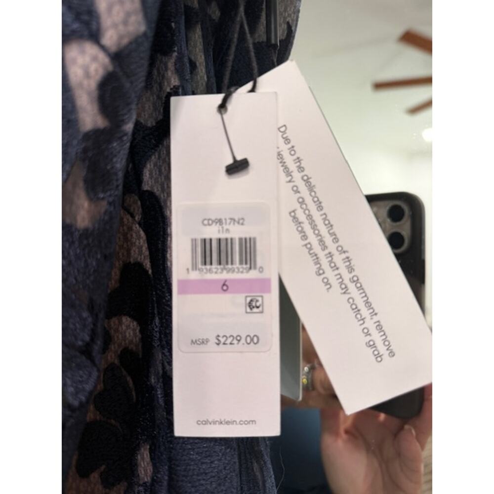 0103 CALVIN KLEIN Navy Embellished Floral Short Slv Sheath Dress Sz 6