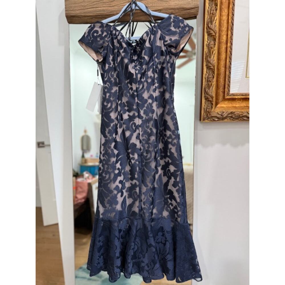 0103 CALVIN KLEIN Navy Embellished Floral Short Slv Sheath Dress Sz 6