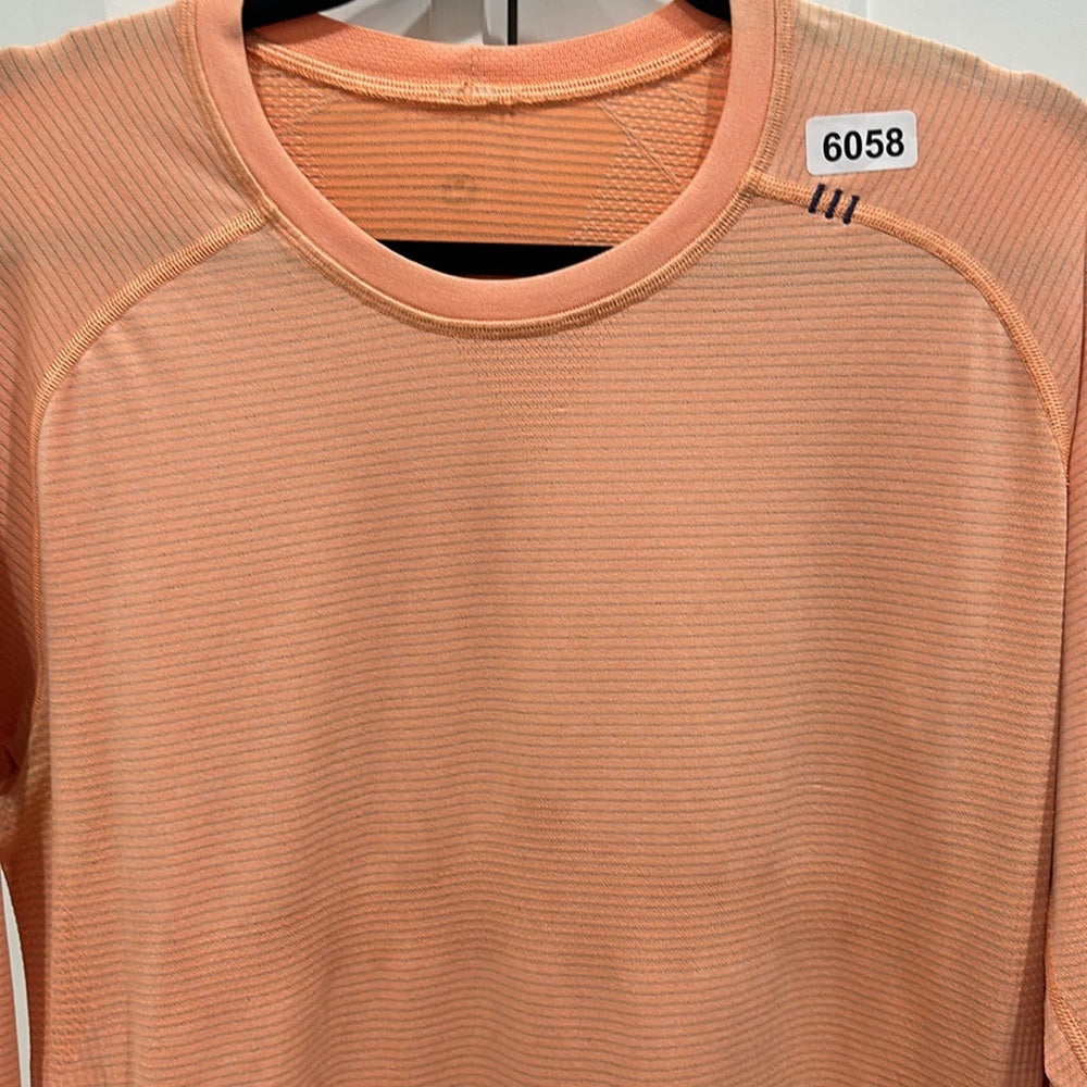 (6058) LULULEMON MENS Metal Vent Tech Surge Long Sleeve Size M **FLAW