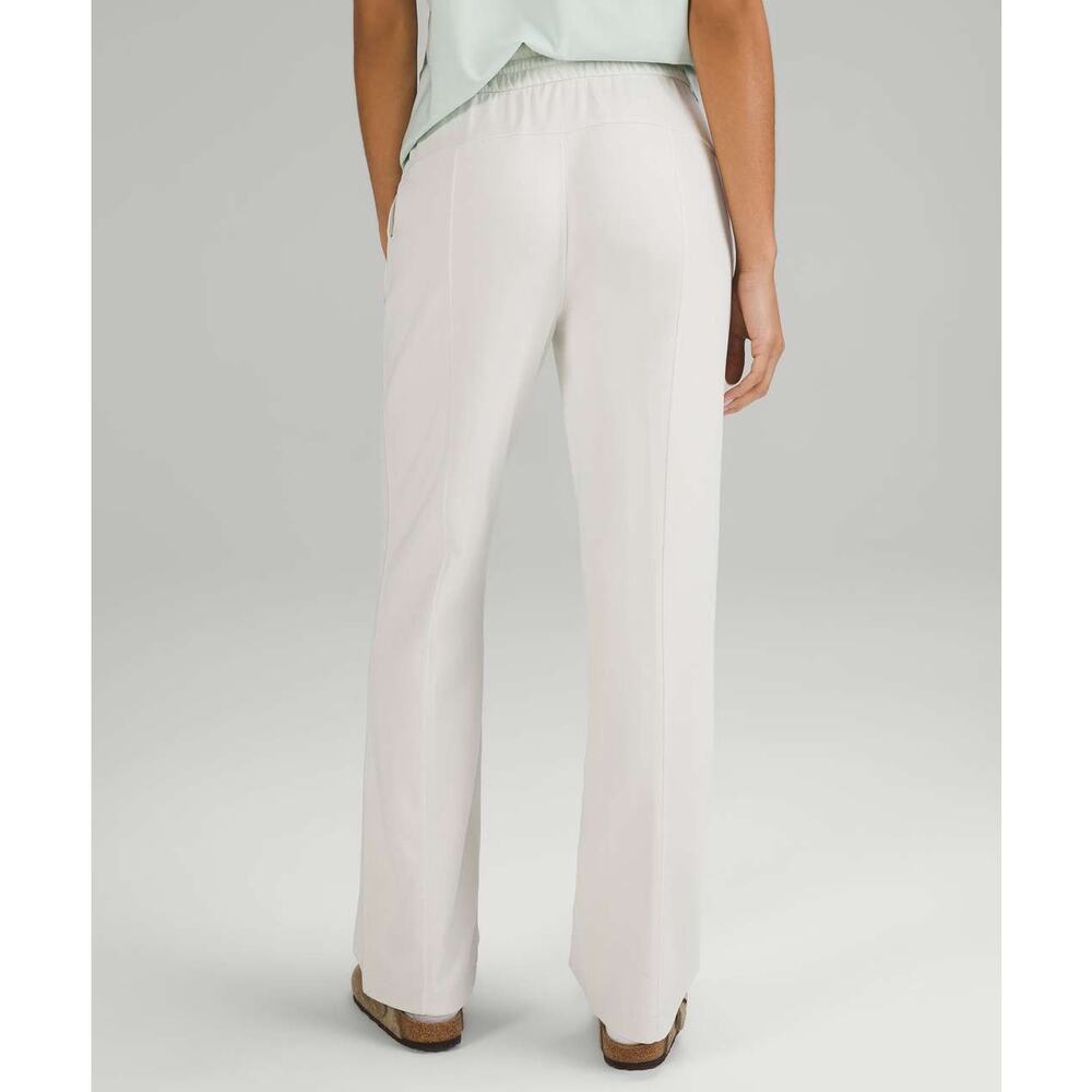 6998 LULULEMON Softstreme High-Rise Pant *Full Length Sz 6 in Bone