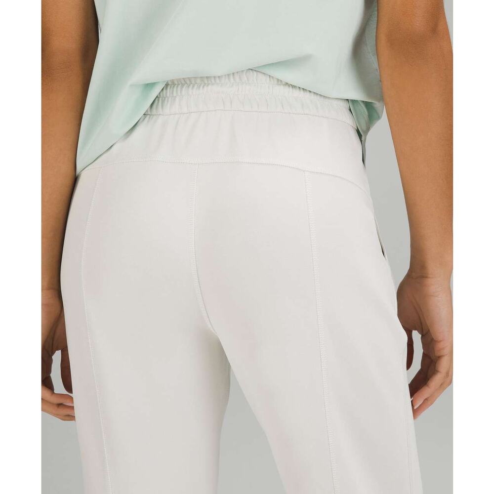 6998 LULULEMON Softstreme High-Rise Pant *Full Length Sz 6 in Bone