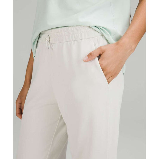 6998 LULULEMON Softstreme High-Rise Pant *Full Length Sz 6 in Bone