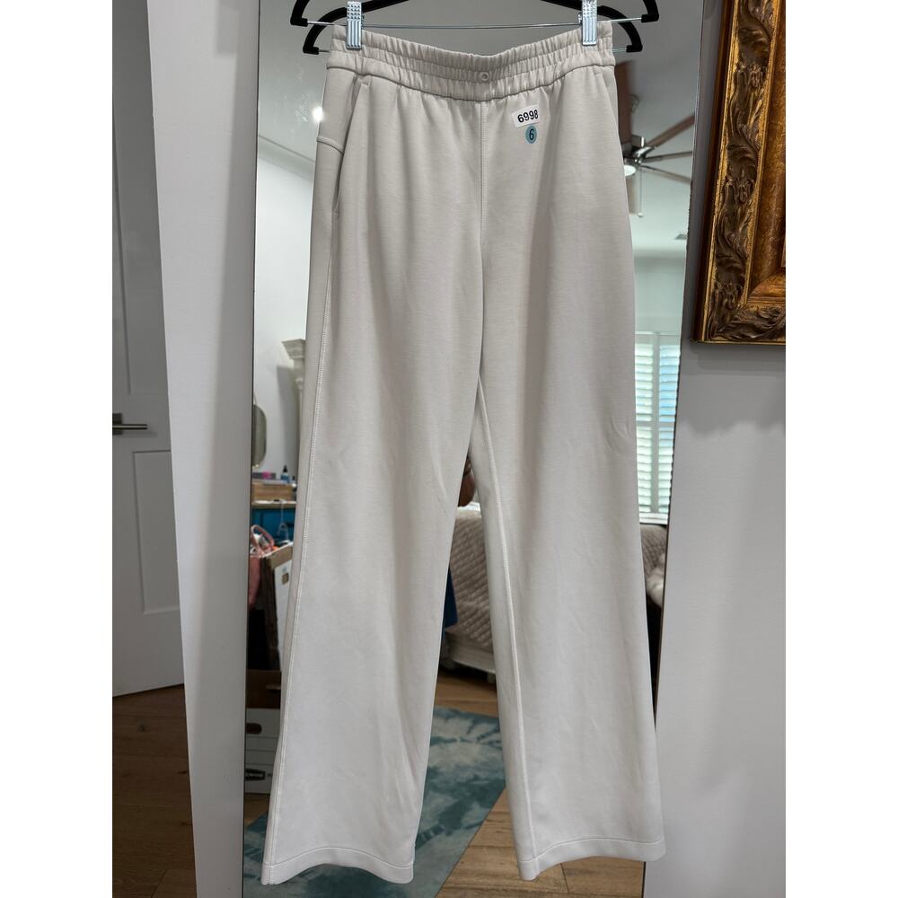 6998 LULULEMON Softstreme High-Rise Pant *Full Length Sz 6 in Bone
