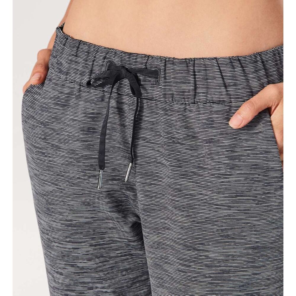 6997 Lululemon On The Fly Pant *28" Wee Are From Space Black Slate / Black