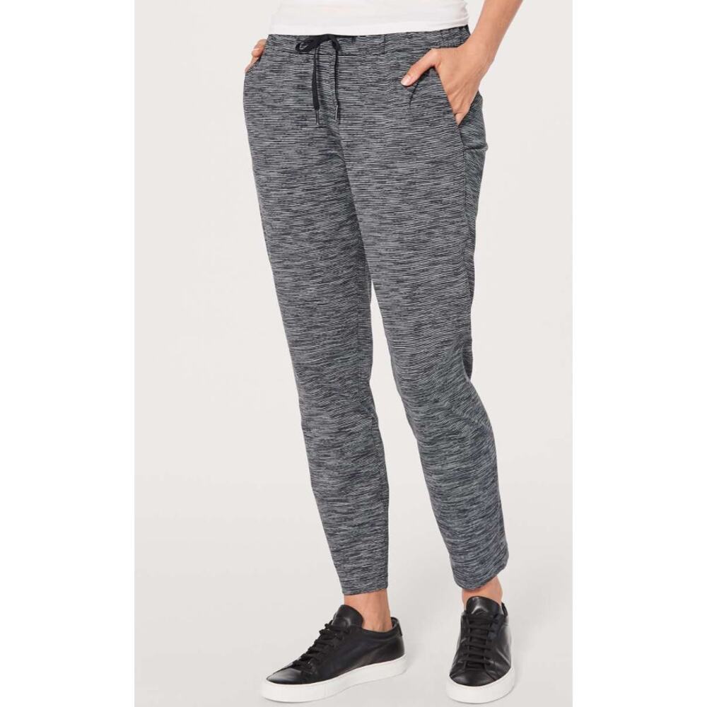 6997 Lululemon On The Fly Pant *28" Wee Are From Space Black Slate / Black