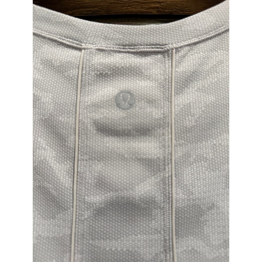 6995 Lululemon Long Distance Short Sleeve Incognito Camo sz 12
