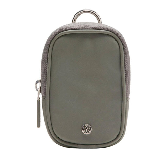 0108/0110 NWT LULULEMON Clippable Nano Pouch
