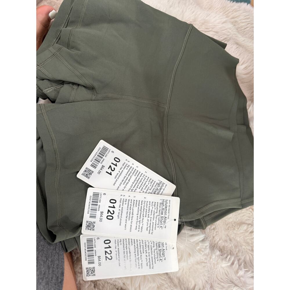 0120/0121/0122 NWT Lululemon Align High-Rise Short 4" Army Green
