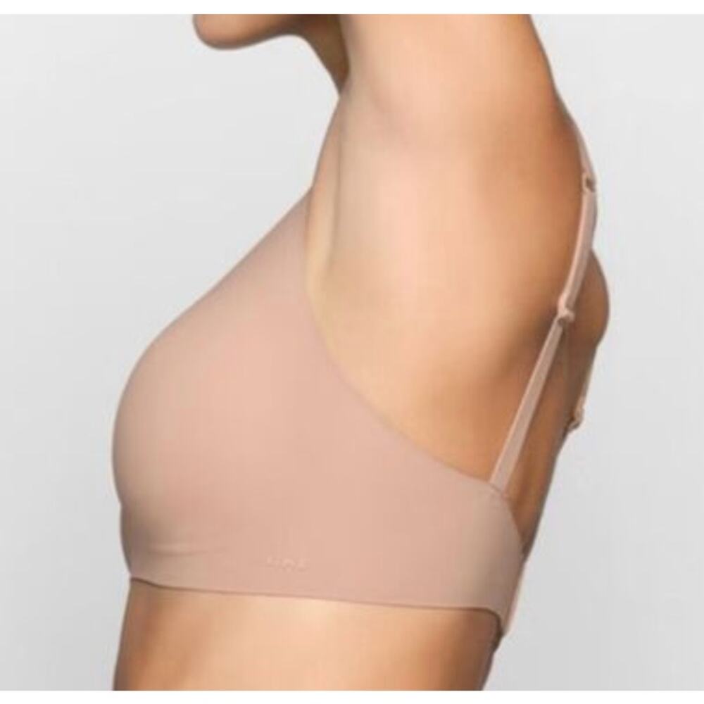 0240 SKIMS NWT NAKED PLUNGE BRA in CLAY in M-DD