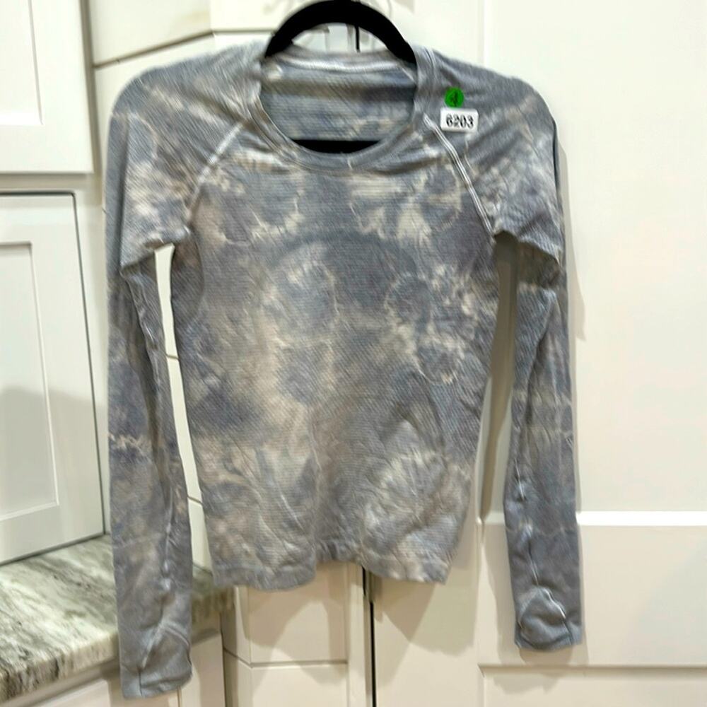 6203 - LULULEMON Run: Swiftly Tech Long Sleeve Crew Sz 4 *HAND-DYED