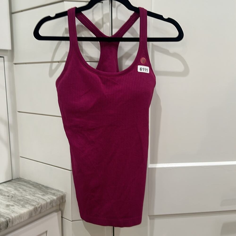 6111 - LULULEMON Ebb to Street Tank Top Sz 8 Magenta Purple *LOVED